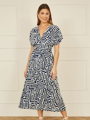 Yumi Blue Geometric Print Ruched Waist Midi Dress With Kimono Sleeves - Image 2 of 5
