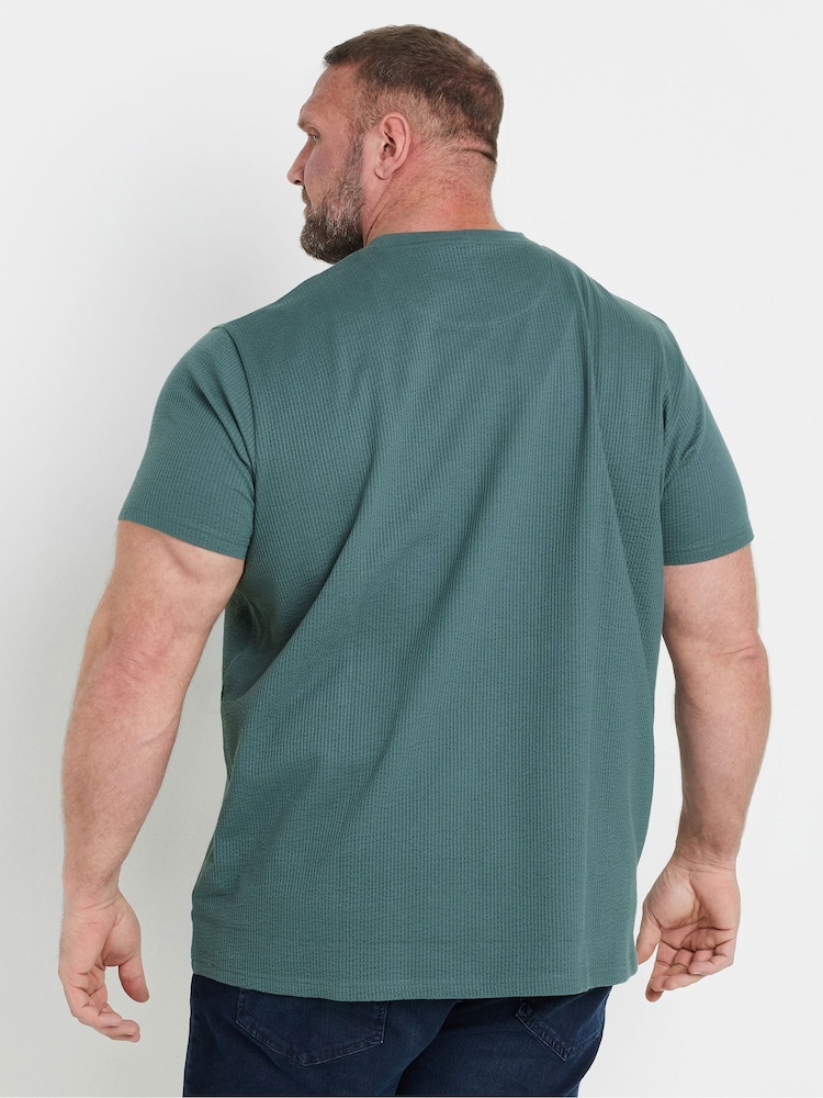 أخضر - BadRhino Big & Tall Seersucker Textured 100% Cotton T-Shirt - صورة 2 من 6