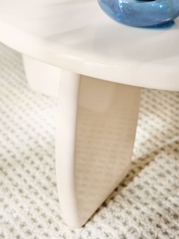 White Lola Gloss Coffee Table - Image 2 of 7 White Lola Gloss Coffee Table - Image 2 of 7