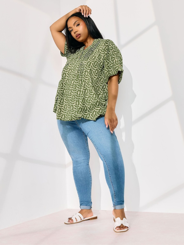 Yours Curve Green Grown On Sleeve Notchneck Top - Image 2 of 5