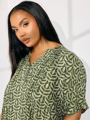 Yours Curve Green Grown On Sleeve Notchneck Top - Image 4 of 5