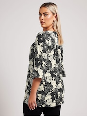 Yours Curve Black London Crochet Trim Blouse - Image 3 of 5