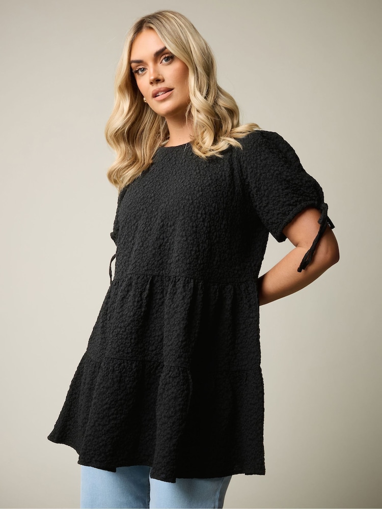 Yours Curve Textured Ditsy Tiered Smock Top - Imagen 1 de 6 Yours Curve Textured Ditsy Tiered Smock Top - Imagen 1 de 6
