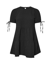Yours Curve Black Textured Ditsy Tiered Smock Top - Image 6 of 6