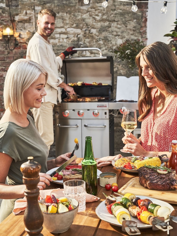 Char-Broil Stainless Steel Professional PRO S 3 Garden BBQ - Image 2 of 6