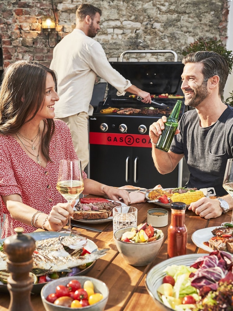 Char-Broil Black Gas2Coal 2.0 440 Garden BBQ - Image 2 of 6