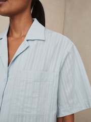 Синий - Reiss Molly Cotton Pointelle Shirt and Shorts Set - Image 4 of 7
