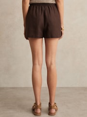Reiss Chocolate Brown Willow Linen-Blend Drawstring Shorts - Image 4 of 5