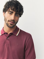 Burgunderrot - Kurzärmliges Polo-Shirt in normaler Passform mit Besatz - Bild 4 von 7