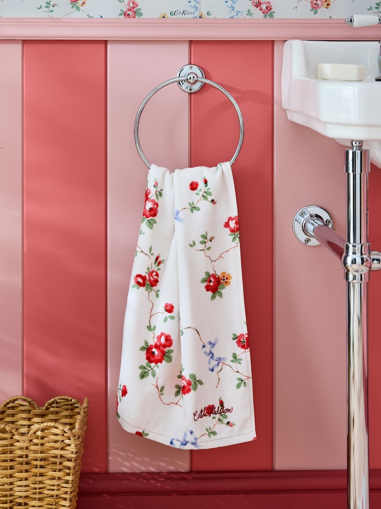 Cath Kidston Floral Rose and Bows 100% Cotton Velour Printed Towel - Image 2 of 7