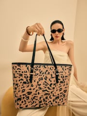 Fiorelli Etta Buckle Tote Bag - Image 5 of 5