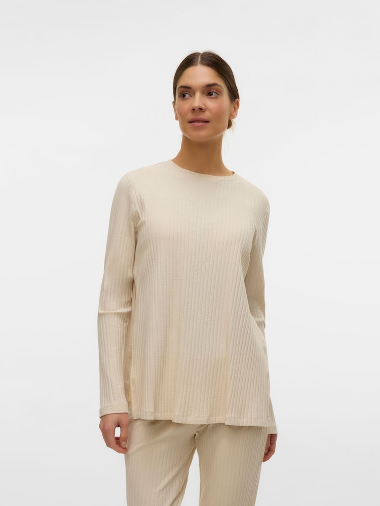 Mamalicious Cream Maternity Side Split Long Sleeve Top - Image 5 of 7