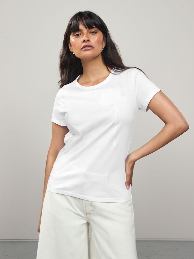 BOSS White 100% Cotton Embroidered Jersey T-Shirt - Image 2 of 4 BOSS White 100% Cotton Embroidered Jersey T-Shirt - Image 2 of 4