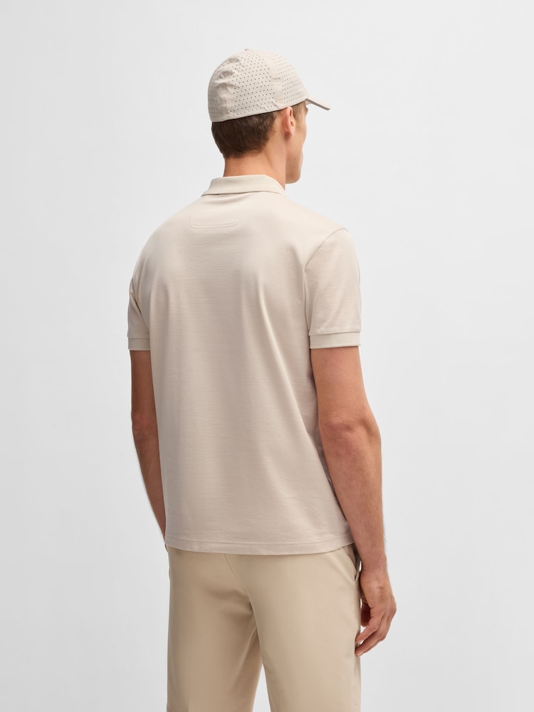 بيج - BOSS Regular Fit Golf Philix Zip Neck 100% Cotton Polo Shirt - صورة 2 من 7
