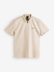 بيج - BOSS Regular Fit Golf Philix Zip Neck 100% Cotton Polo Shirt - صورة 5 من 7