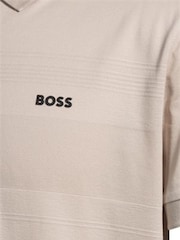 بيج - BOSS Regular Fit Golf Philix Zip Neck 100% Cotton Polo Shirt - صورة 7 من 7