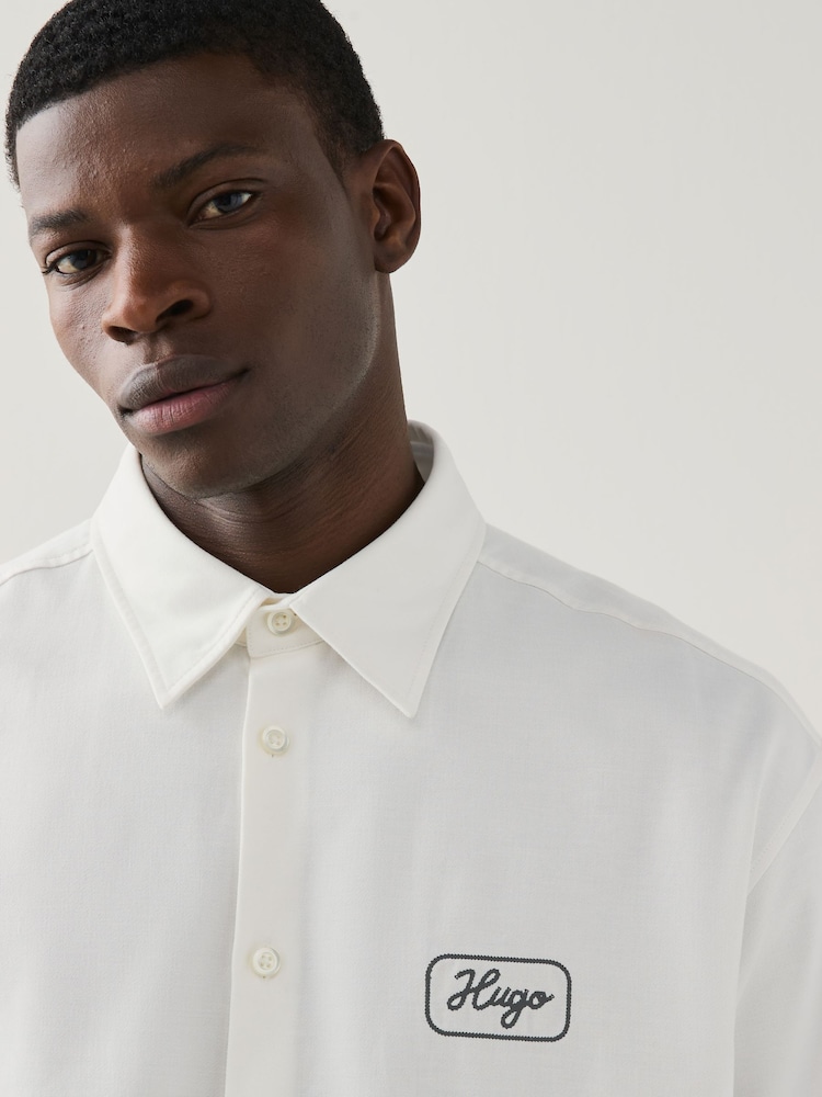 HUGO White Patch Logo Short Sleeve 100% Cotton Shirt - Image 3 of 5