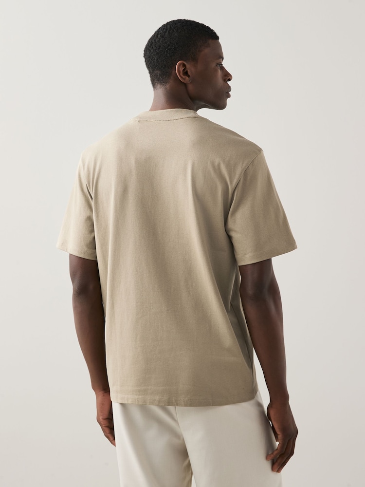 HUGO Brown Relaxed-Fit 100% Cotton T-Shirt - Image 2 of 4