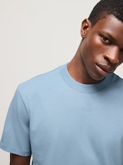 HUGO Blue Relaxed-Fit 100% Cotton T-Shirt - Image 3 of 4