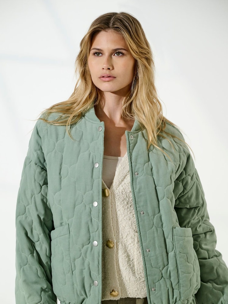 ONLY Green Quilted Button Up Bomber 100% Cotton Jacket - Image 1 of 4 ONLY Green Quilted Button Up Bomber 100% Cotton Jacket - Image 1 of 4