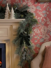 Laura Ashley Green 180cm Pussy Willow Pre Lit Christmas Garland - Image 2 of 5