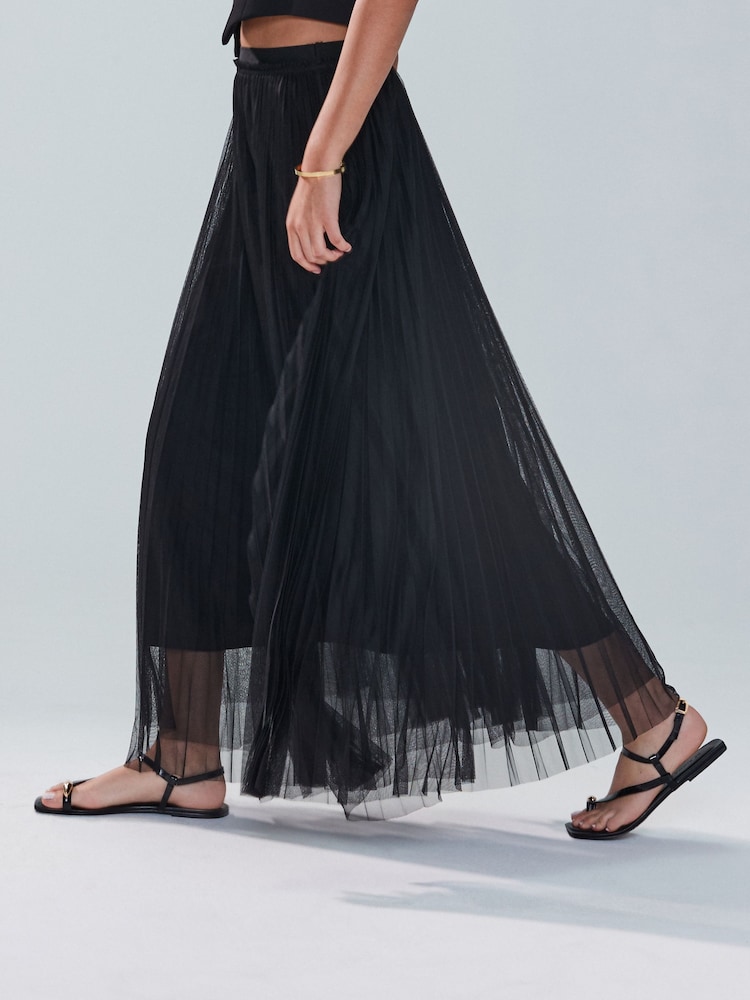 Black Pleated Mesh Tulle Maxi Skirt - Image 2 of 8 Black Pleated Mesh Tulle Maxi Skirt - Image 2 of 8