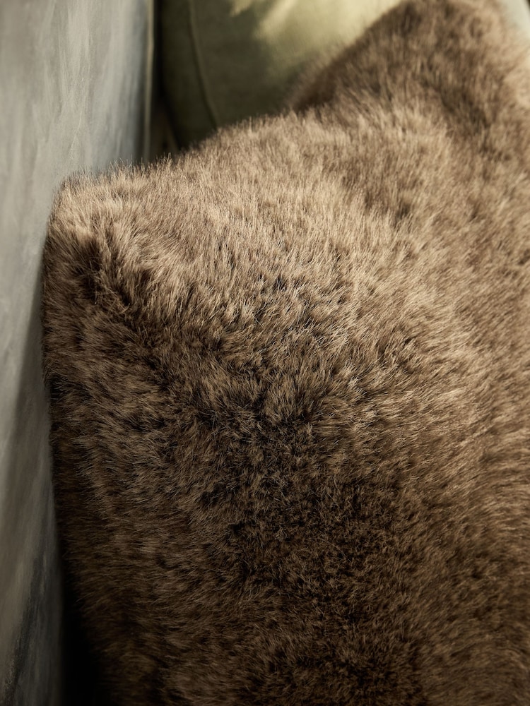 Brown 50 x 50cm Bear Faux Fur Cushion - Image 2 of 6
