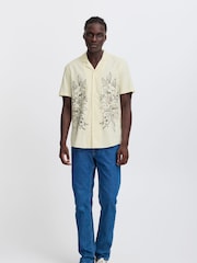 Blend Cream Floral Resort Short Sleeve 100% Cotton Shirt - Image 4 of 5