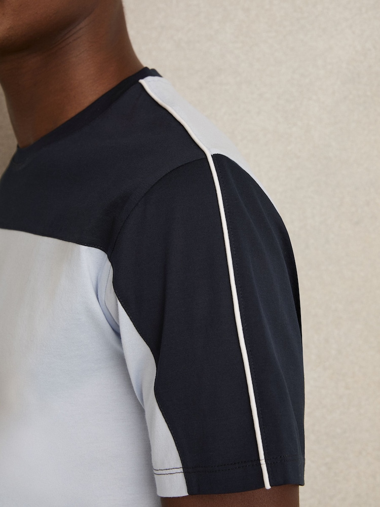Reiss Soft Blue/Navy Otis Mercerised-Cotton Colour-Block T-Shirt - Image 4 of 6