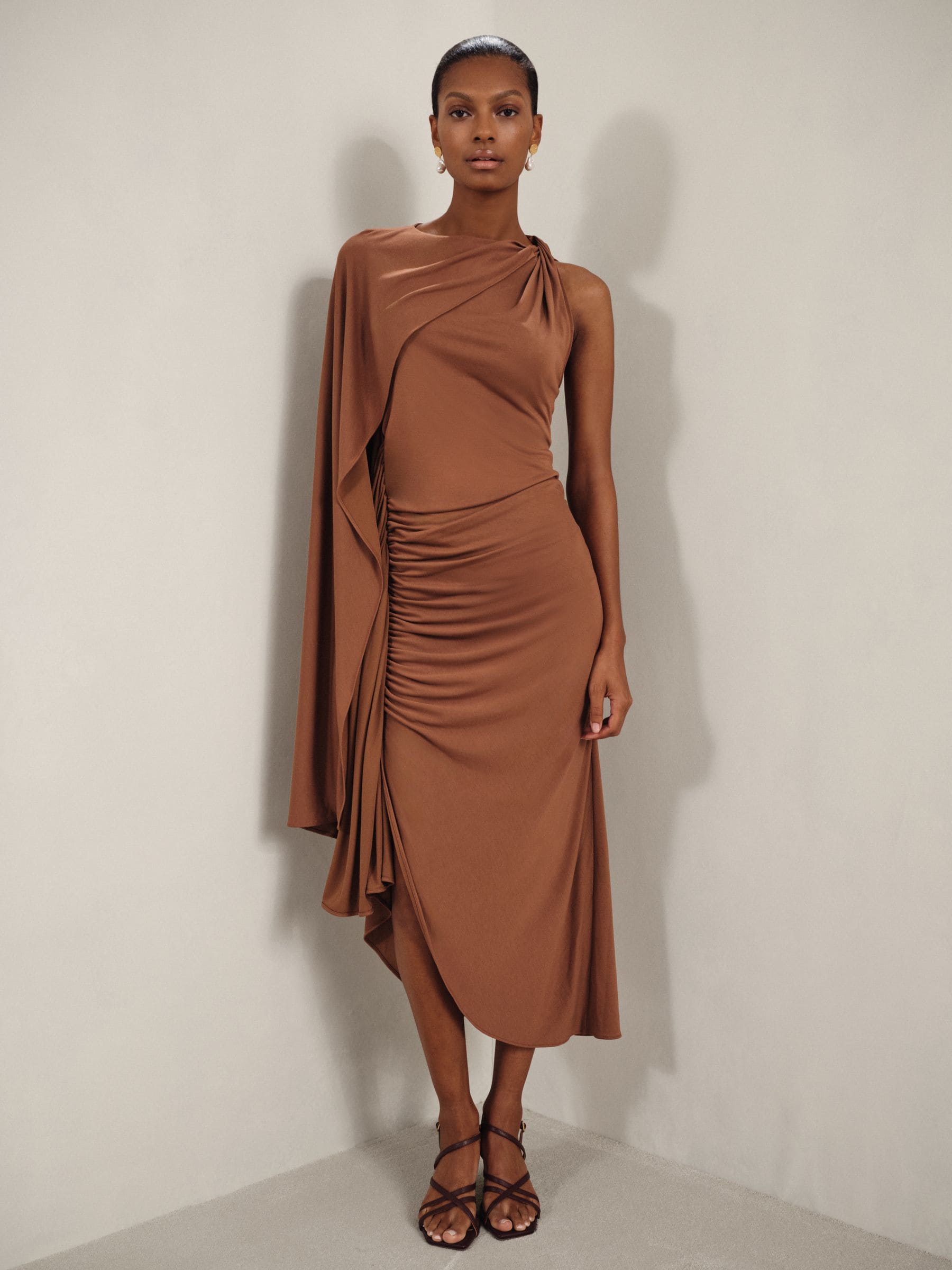 【海外限定】REISSスカート☆Tan Brown Saffron Jersey Ruched-W Reiss Jersey Ruched-Waist Maxi Skirt in Tan Brown - REISS