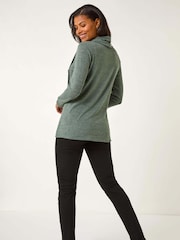 Verde - Roman Cowl Neck Buttoned Top - Imagen 3 de 5