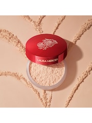 Laura Mercier Love & Luck Translucent Loose Setting Powder - Image 4 of 5