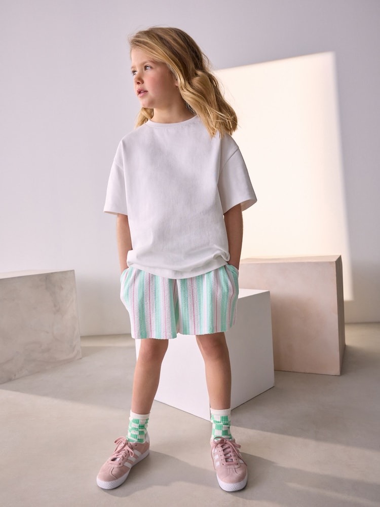 White Oversized Heavyweight 100% Cotton T-Shirt (3-16yrs) - Image 2 of 4 White Oversized Heavyweight 100% Cotton T-Shirt (3-16yrs) - Image 2 of 4