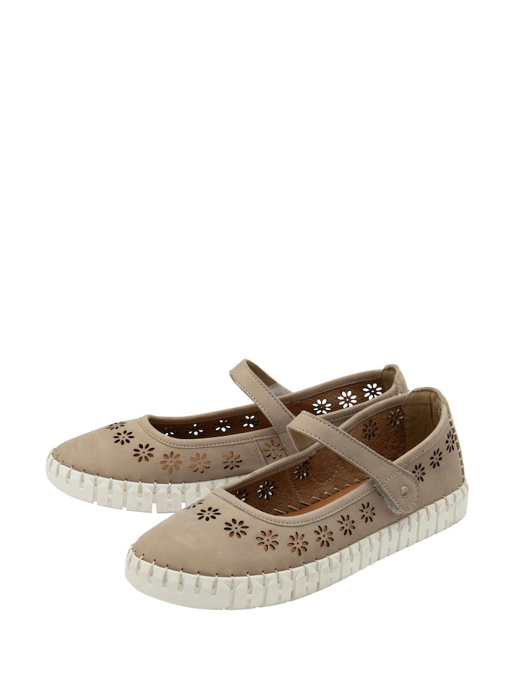 Naravni - Lotus Slip-Ons Flat Shoes - Slika 2 iz 3