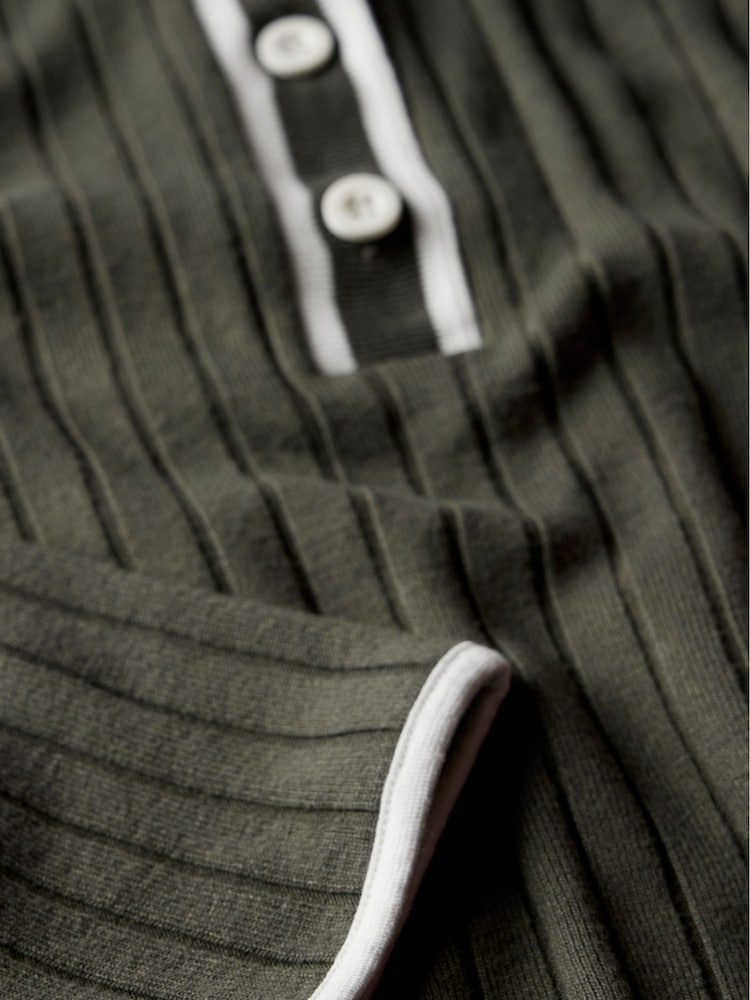 Mint Velvet Khaki Contrast Trim Polo Shirt - Bild 8 von 8