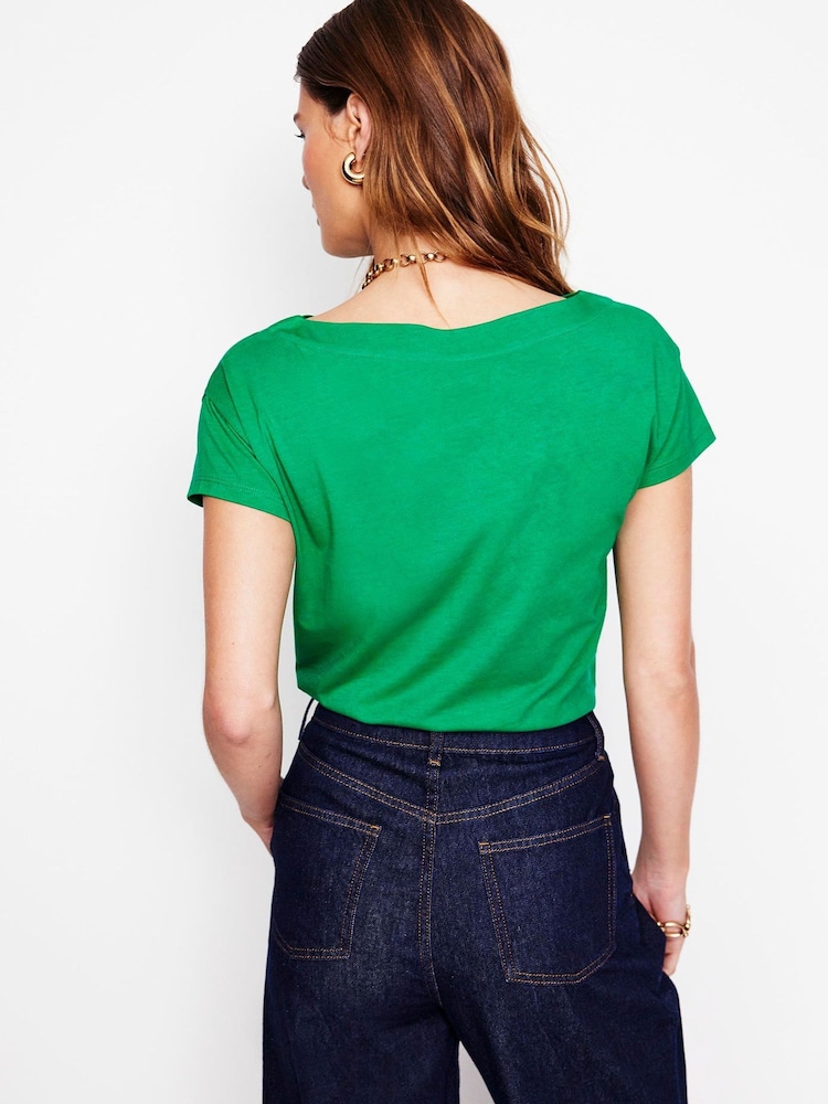 Verde - Camiseta Boden Supersoft com gola canoa - Imagem 2 de 5