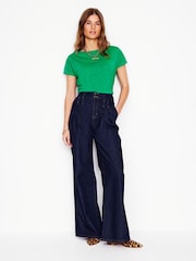 Verde - Camiseta Boden Supersoft com gola canoa - Imagem 3 de 5