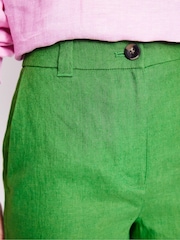Boden Green Westbourne 100% Linen Shorts - Image 2 of 5
