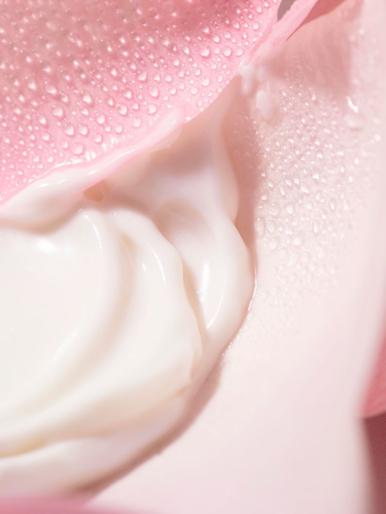 Nuxe Very Rose Make Up Remover Milk 200ml - Image 2 of 5