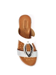 Lunar Portland White Sandals - Imagen 7 de 9