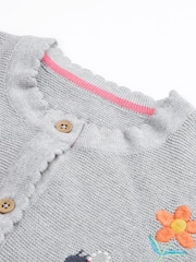 Frugi Grey Maia vezen 100% organski bombaž pletena jopa - Slika 3 iz 4