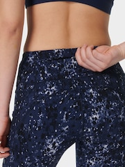 Sweaty Betty Blue Power 6" Biker Shorts - Image 6 of 8