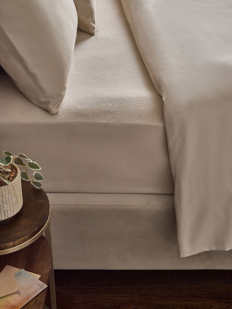 Natural Brushed Supersoft 100% Cotton Extra Deep Fitted Sheet - Image 1 of 3