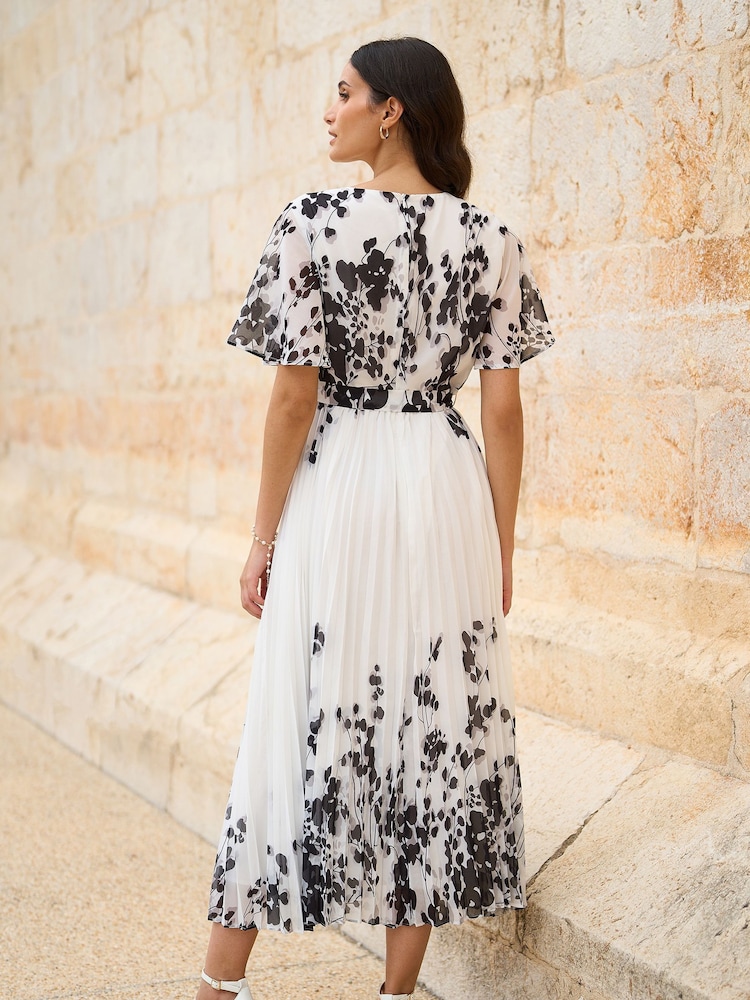 Yumi White Mirror Floral Design Pleated Midi Dress - Image 3 of 5