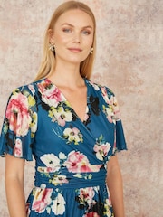 Yumi Green Floral Mesh Tiered Maxi Dress - Image 4 of 5