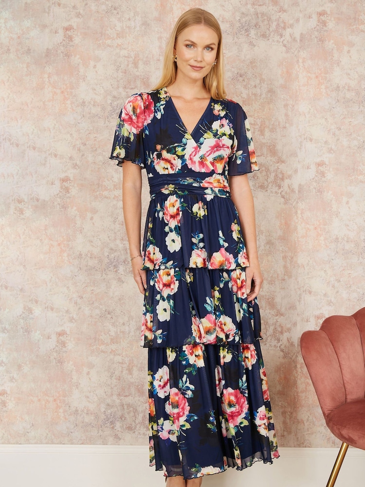 Azul - Vestido largo y escalonado de malla floral de Yumi - Imagen 1 de 5 Azul - Vestido largo y escalonado de malla floral de Yumi - Imagen 1 de 5