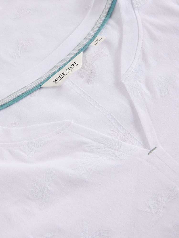 White Stuff Nelly Embroidered 100% Cotton T-Shirt - Imagen 6 de 6