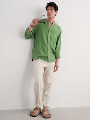 Seasalt Cornwall Green Mens Porlock 100% Linen Shirt - Image 3 of 5