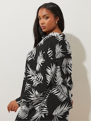 Yours Curve Black Long Sleeve Crinkle Co-ord Shirt - Image 3 of 5