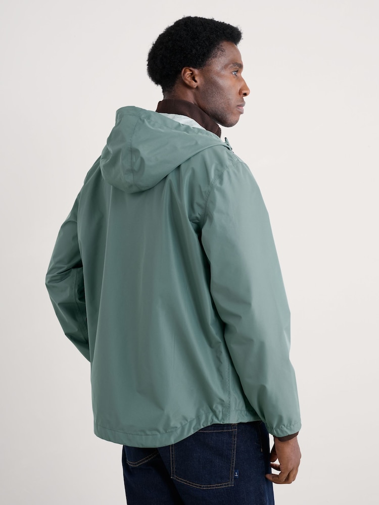 Seasalt Cornwall Green Mens Sailing Time Lightweight Waterproof Jacket - Image 2 of 5